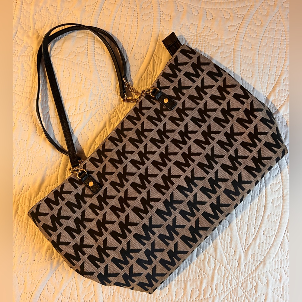 Michael Kors bag